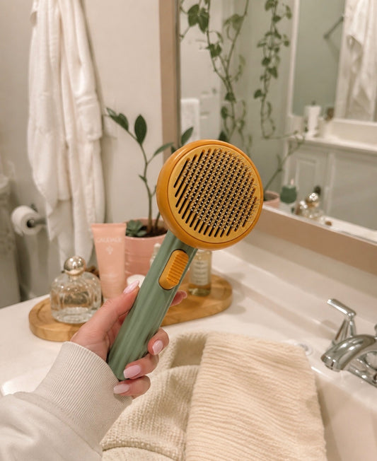 Pumpkin Grooming Brush
